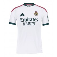 Pánský Fotbalový dres Real Madrid Federico Valverde #8 2026-27 Domácí Krátký Rukáv